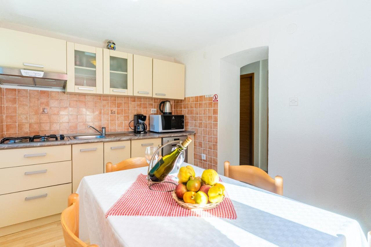 Apartmani Valun1 Екстериор снимка