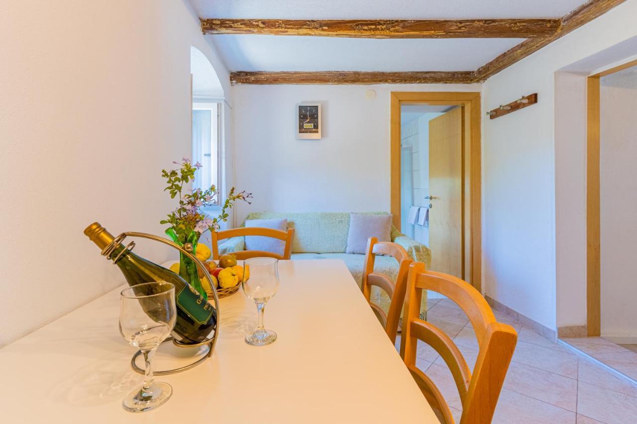 Apartmani Valun1 Екстериор снимка